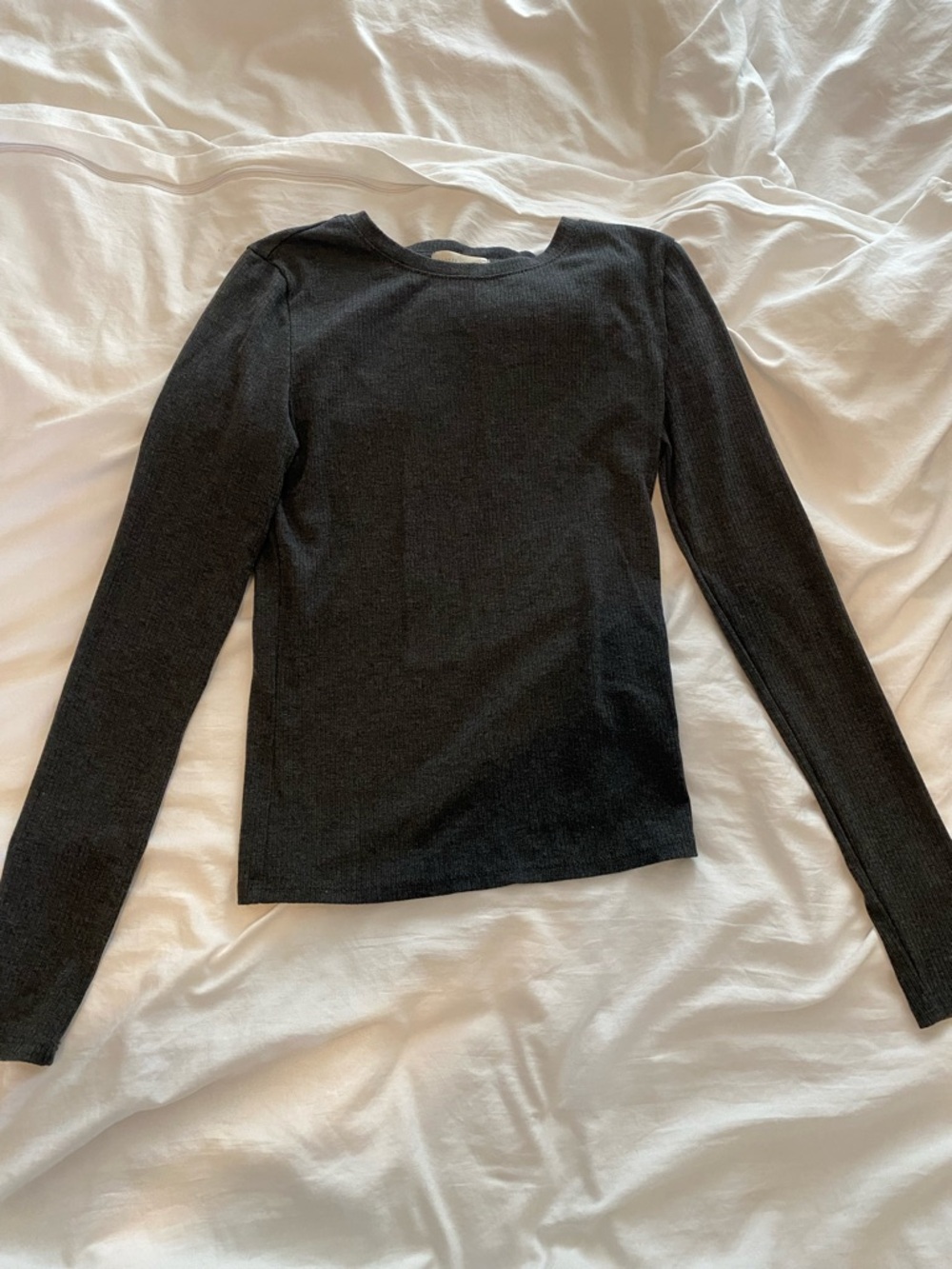 Slim Ribbed Long-Sleeve Crewneck Top in Black